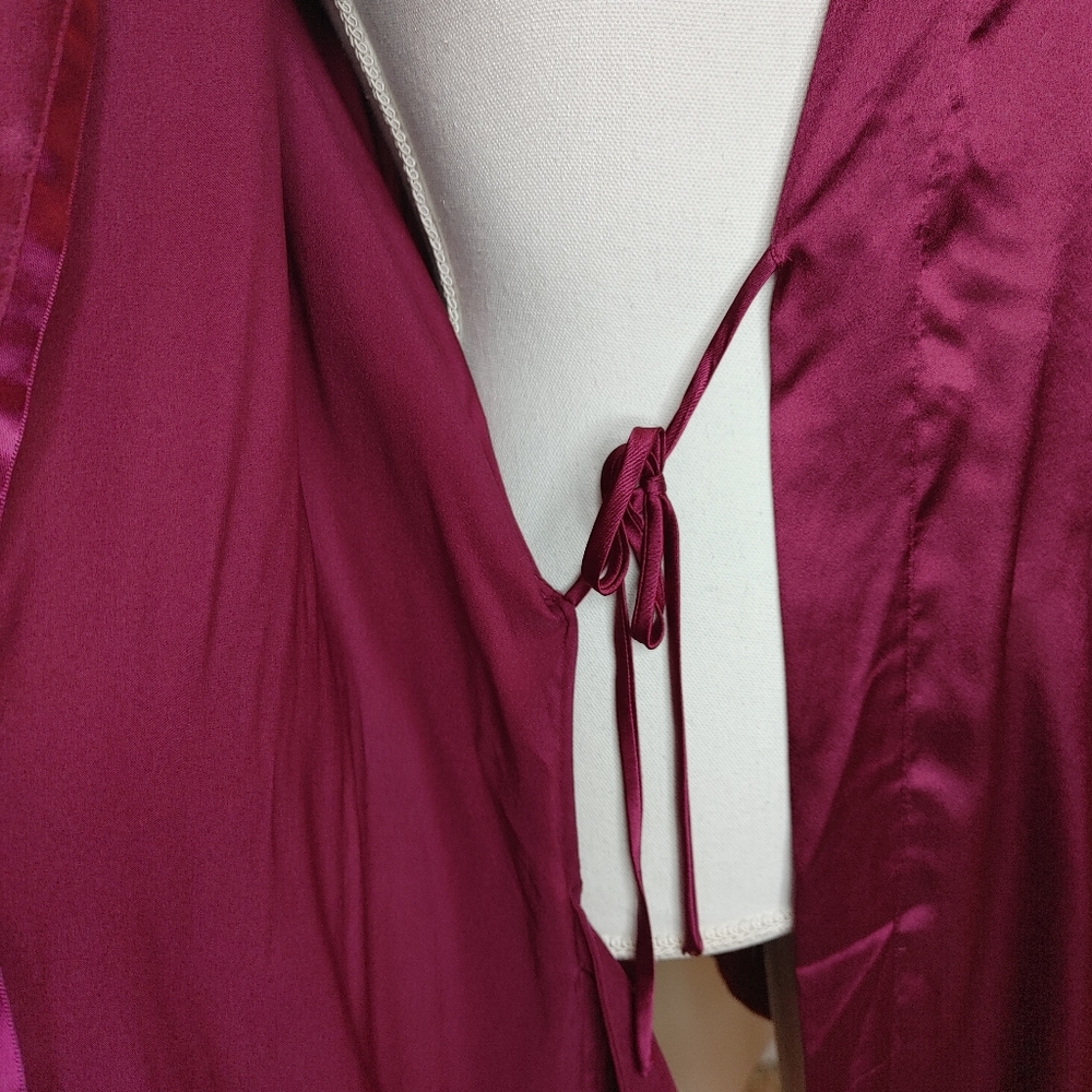 Victoria's Secret Very Sexy Short Satin Kimono Robe, Wine M/L - Picture 9 of 11